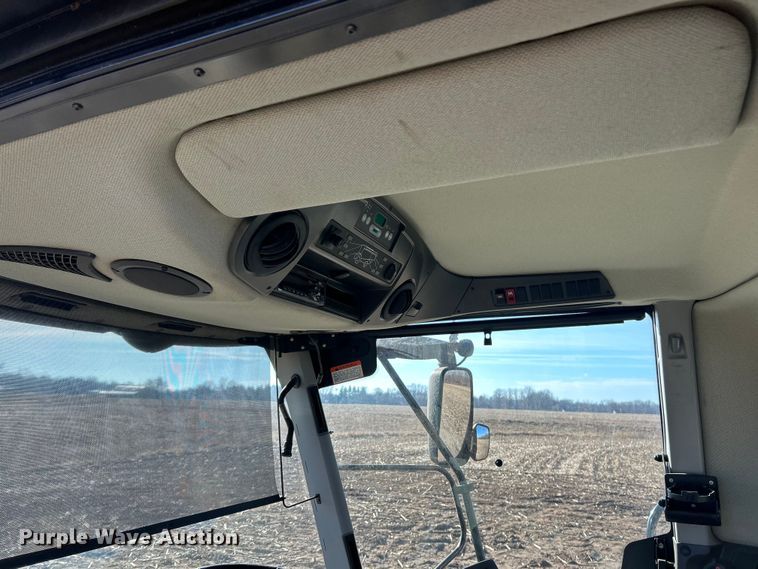 image for item YA1876 Claas Lexion 740 combine