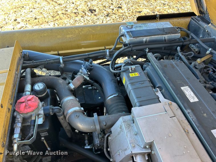 image for item YA1876 Claas Lexion 740 combine