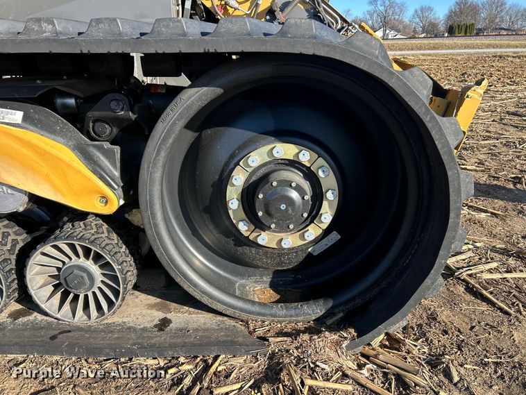 image for item YA1876 Claas Lexion 740 combine