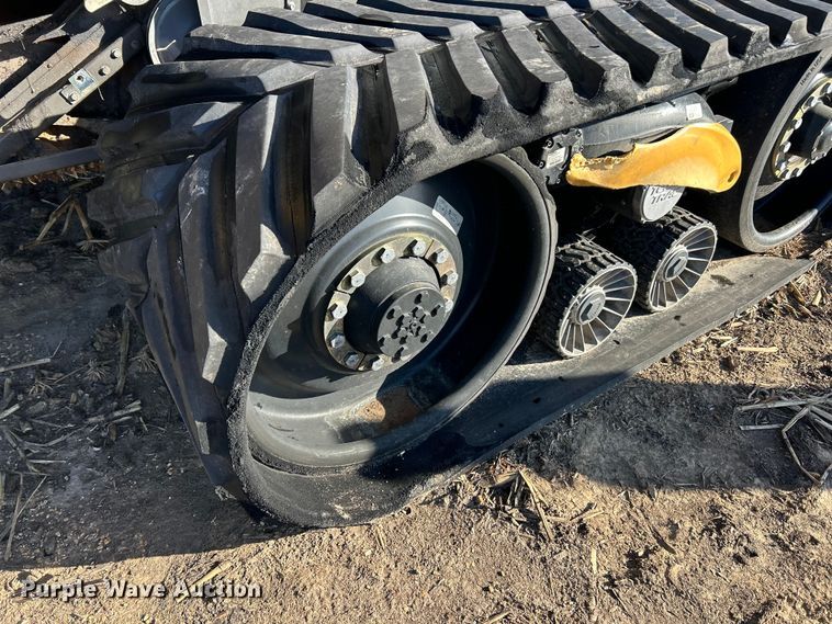 image for item YA1876 Claas Lexion 740 combine