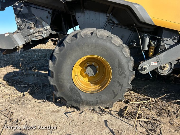 image for item YA1876 Claas Lexion 740 combine