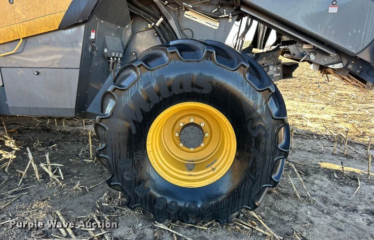 image for item YA1876 Claas Lexion 740 combine