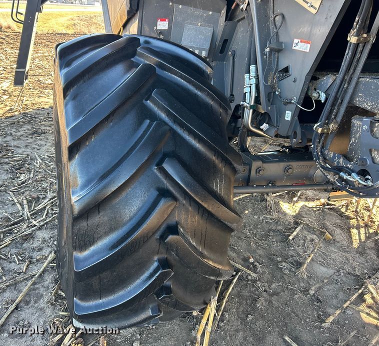 image for item YA1876 Claas Lexion 740 combine