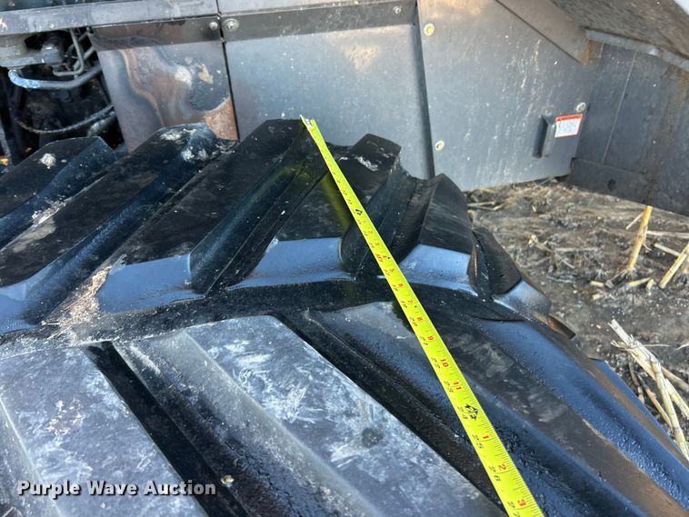 image for item YA1876 Claas Lexion 740 combine