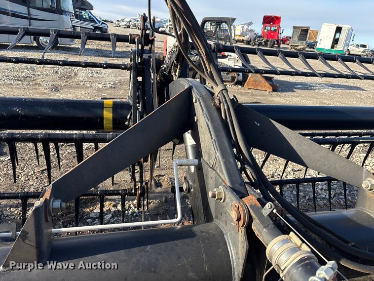 image for item YA1890 2010 Case IH 2162 35MIO 2BH flex draper head