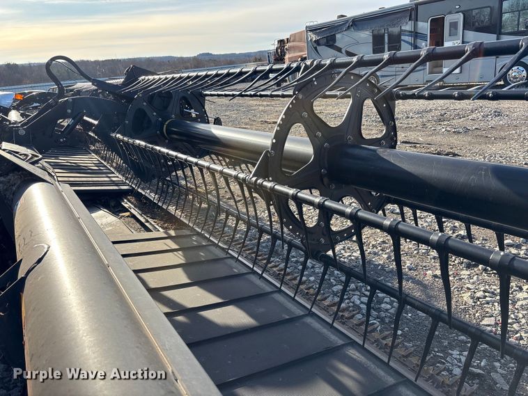 image for item YA1890 2010 Case IH 2162 35MIO 2BH flex draper head