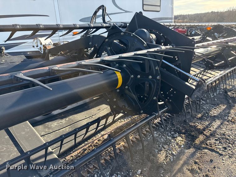 image for item YA1890 2010 Case IH 2162 35MIO 2BH flex draper head