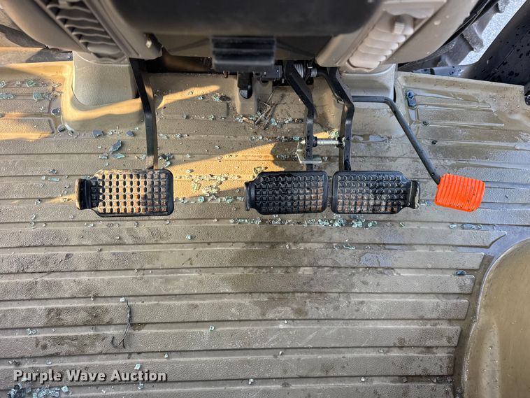 image for item YA1893 2023 Case IH MAXXUM 115 MFWD tractor