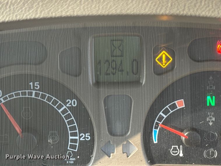 image for item YA1893 2023 Case IH MAXXUM 115 MFWD tractor