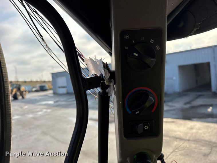 image for item YA1893 2023 Case IH MAXXUM 115 MFWD tractor