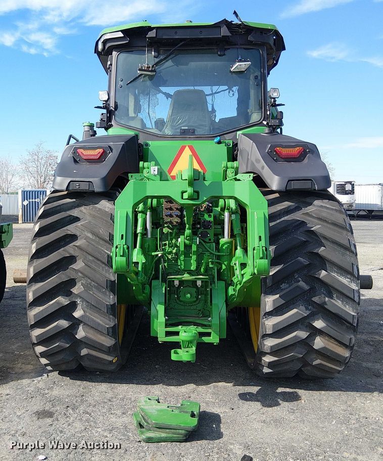 image for item YA1898 2024 John Deere 8RT 370 tractor