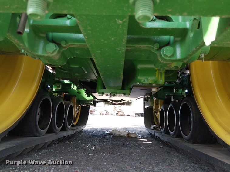 image for item YA1898 2024 John Deere 8RT 370 tractor