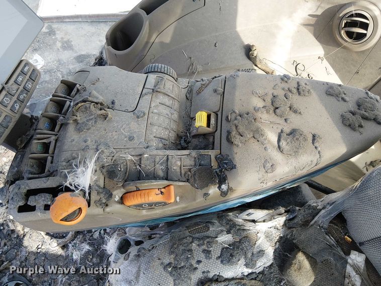 image for item YA1898 2024 John Deere 8RT 370 tractor