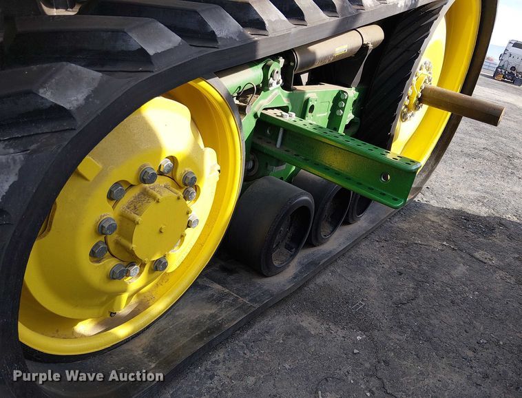 image for item YA1898 2024 John Deere 8RT 370 tractor