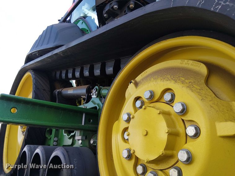 image for item YA1898 2024 John Deere 8RT 370 tractor