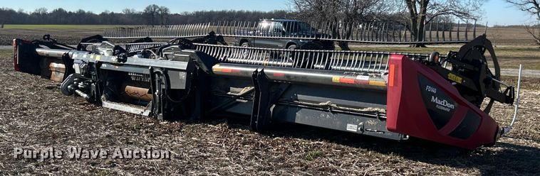 image for item YA1983 2021 MacDon FD140 flex draper head