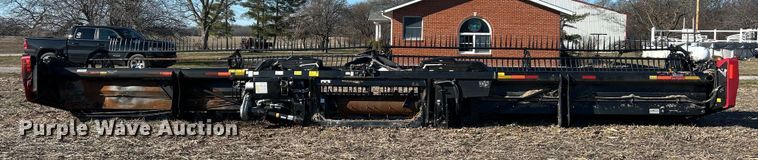 image for item YA1983 2021 MacDon FD140 flex draper head