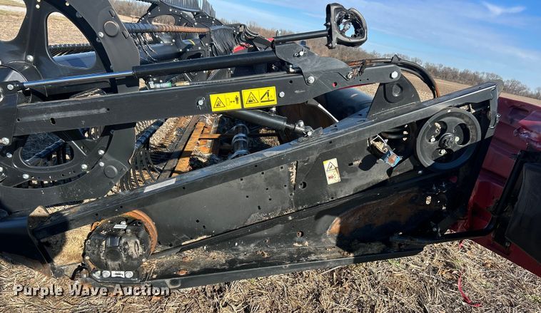 image for item YA1983 2021 MacDon FD140 flex draper head