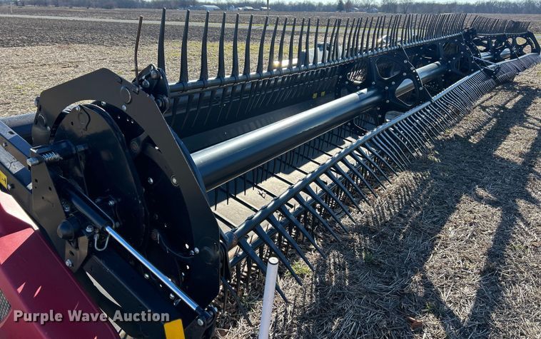 image for item YA1983 2021 MacDon FD140 flex draper head