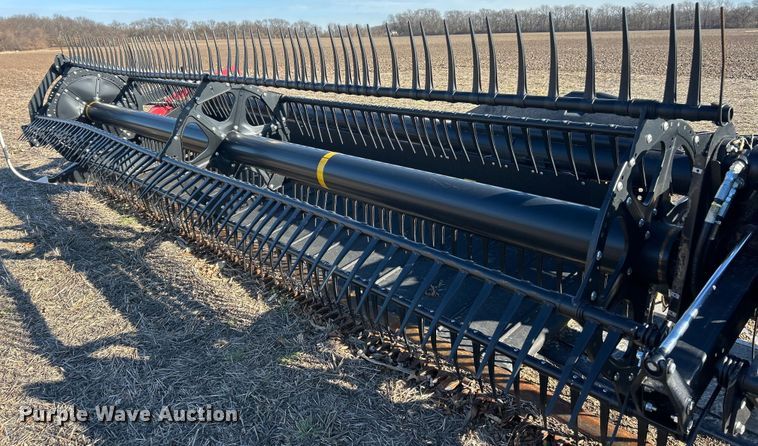 image for item YA1983 2021 MacDon FD140 flex draper head