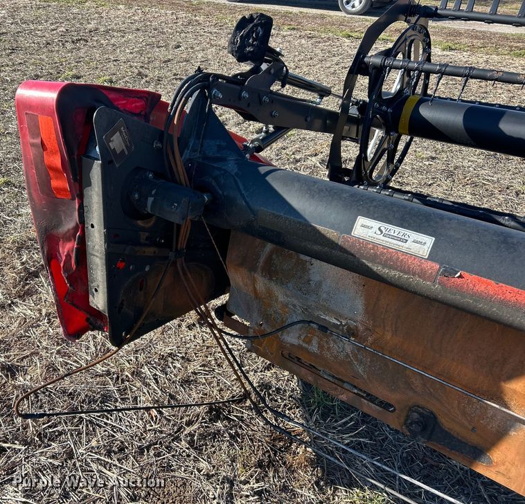 image for item YA1983 2021 MacDon FD140 flex draper head