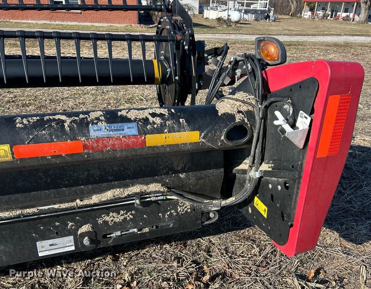 image for item YA1983 2021 MacDon FD140 flex draper head