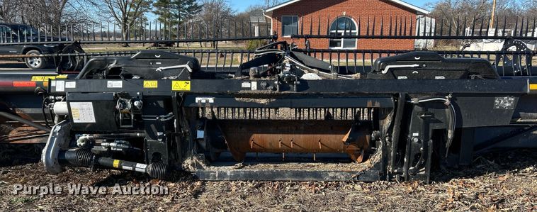 image for item YA1983 2021 MacDon FD140 flex draper head