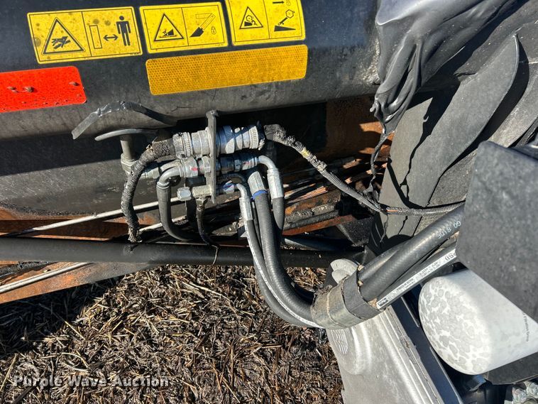 image for item YA1983 2021 MacDon FD140 flex draper head