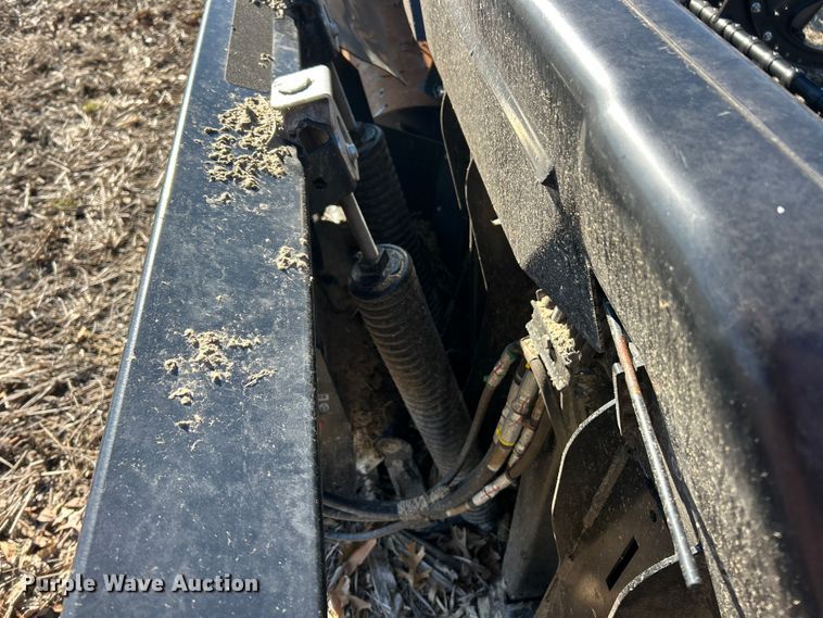 image for item YA1983 2021 MacDon FD140 flex draper head