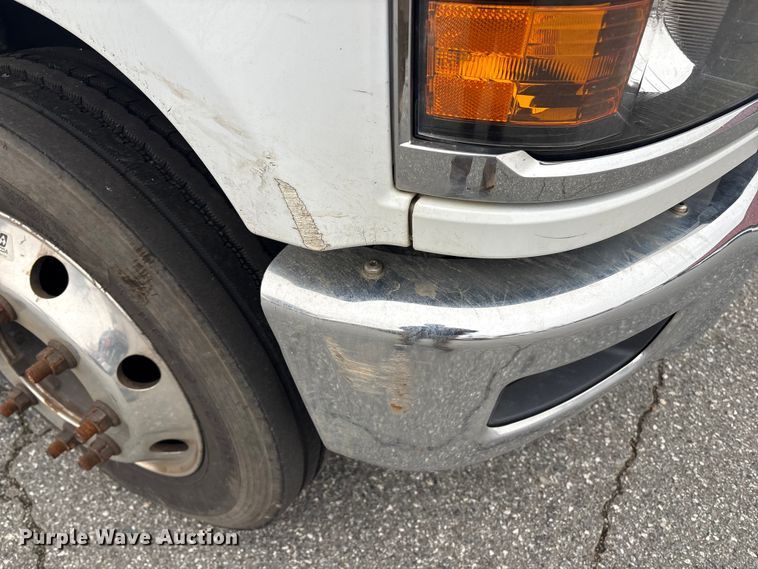 image for item DT2780 2019 Chevrolet Silverado 6500HD flatbed truck