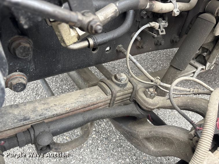 image for item DT2780 2019 Chevrolet Silverado 6500HD flatbed truck