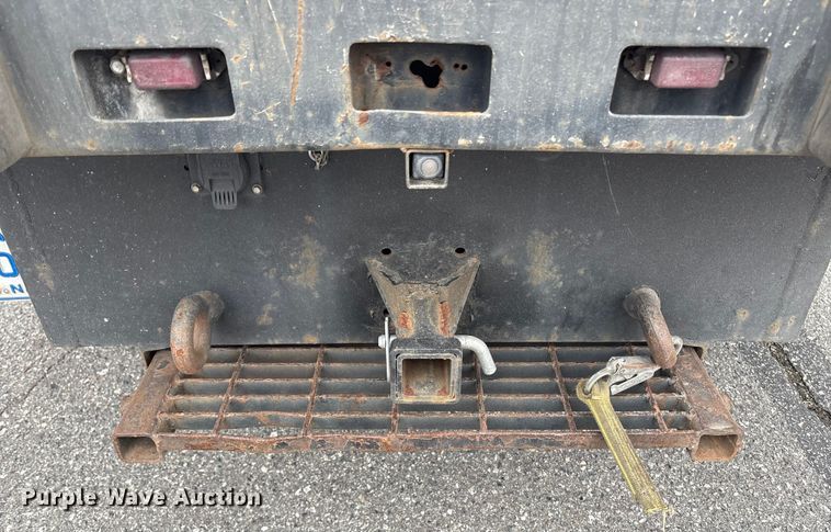 image for item DT2780 2019 Chevrolet Silverado 6500HD flatbed truck