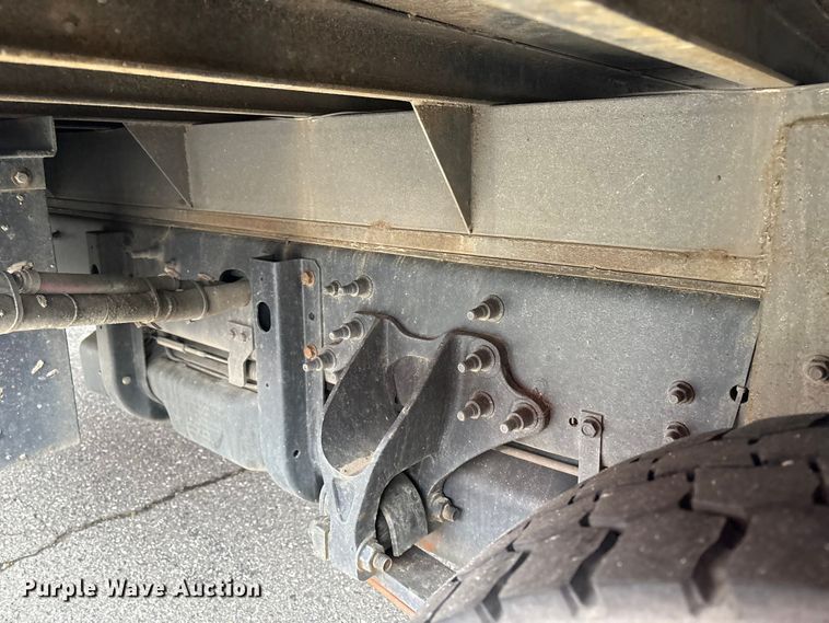 image for item DT2780 2019 Chevrolet Silverado 6500HD flatbed truck