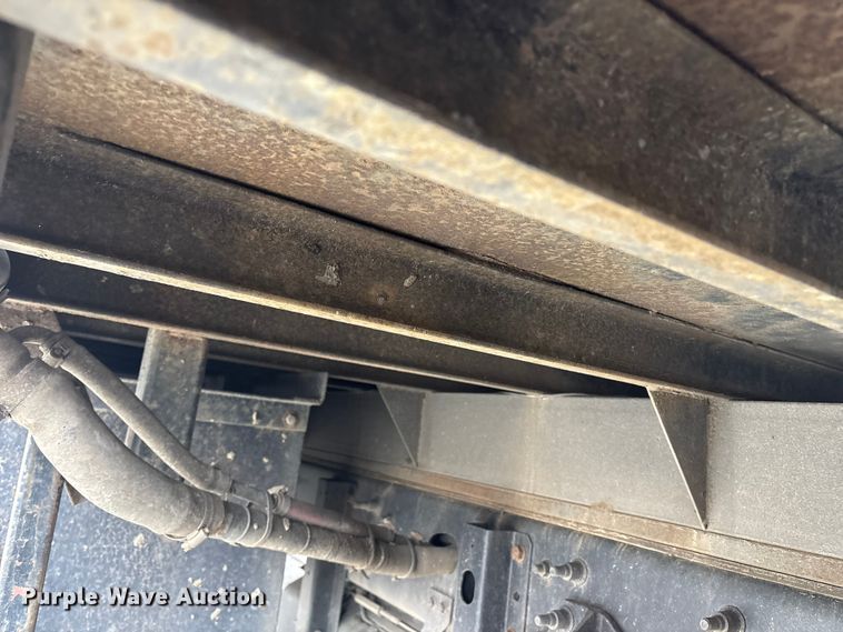 image for item DT2780 2019 Chevrolet Silverado 6500HD flatbed truck