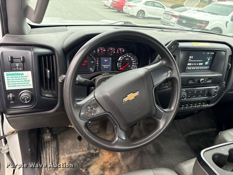 image for item DT2780 2019 Chevrolet Silverado 6500HD flatbed truck