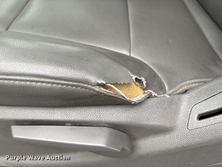 image for item DT2780 2019 Chevrolet Silverado 6500HD flatbed truck