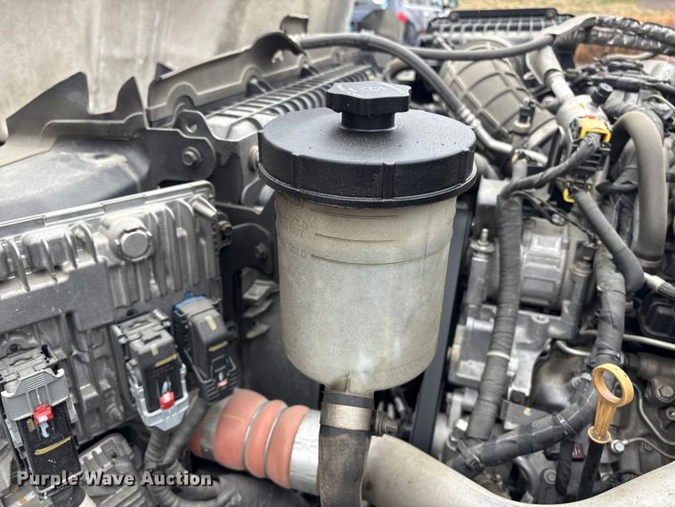 image for item DT2780 2019 Chevrolet Silverado 6500HD flatbed truck