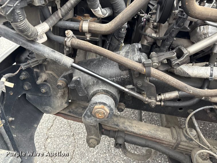 image for item DT2780 2019 Chevrolet Silverado 6500HD flatbed truck