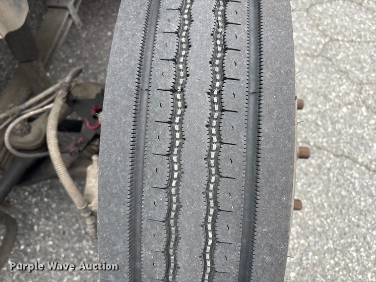 image for item DT2780 2019 Chevrolet Silverado 6500HD flatbed truck