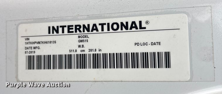 image for item DT2780 2019 Chevrolet Silverado 6500HD flatbed truck