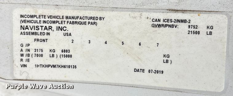 image for item DT2780 2019 Chevrolet Silverado 6500HD flatbed truck