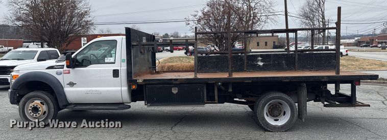 image for item DT2781 2013 Ford F550 flatbed truck