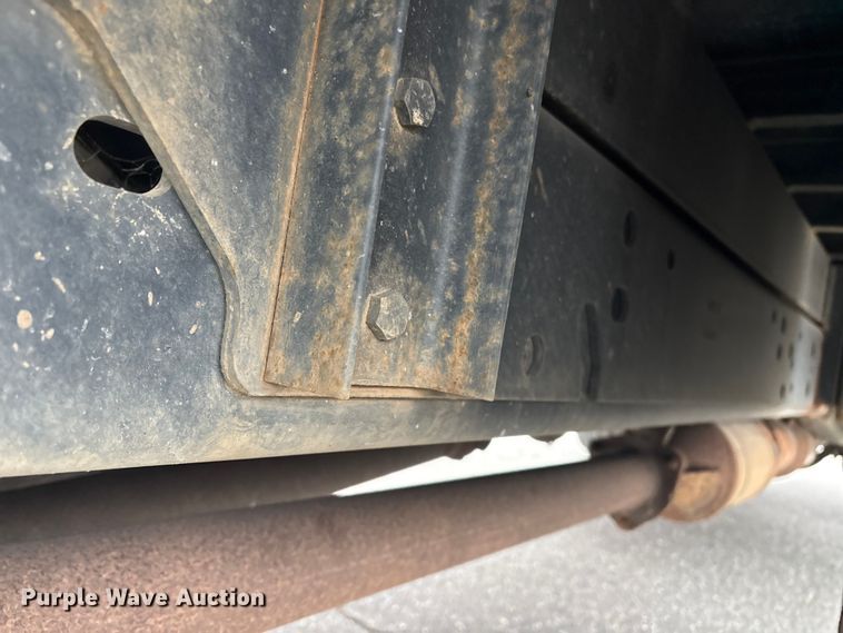 image for item DT2781 2013 Ford F550 flatbed truck