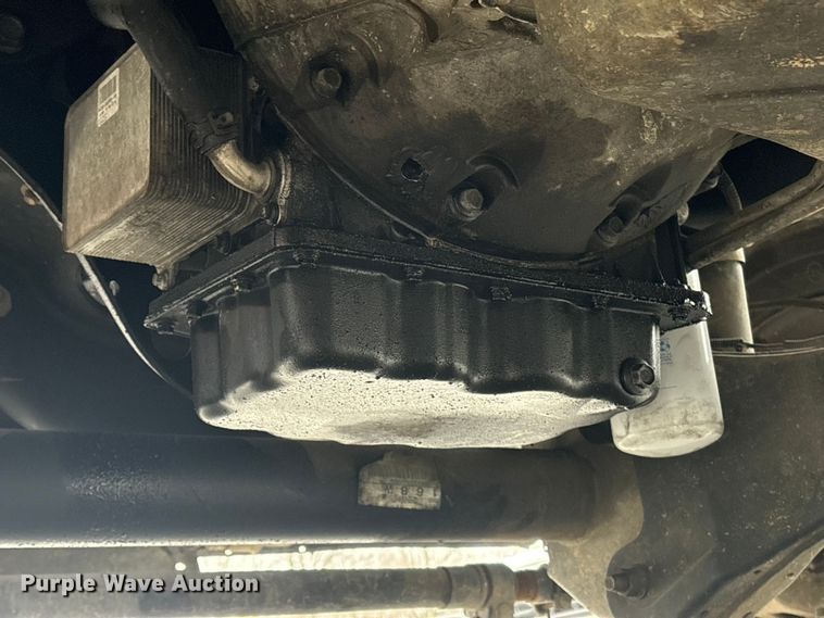 image for item DT2781 2013 Ford F550 flatbed truck