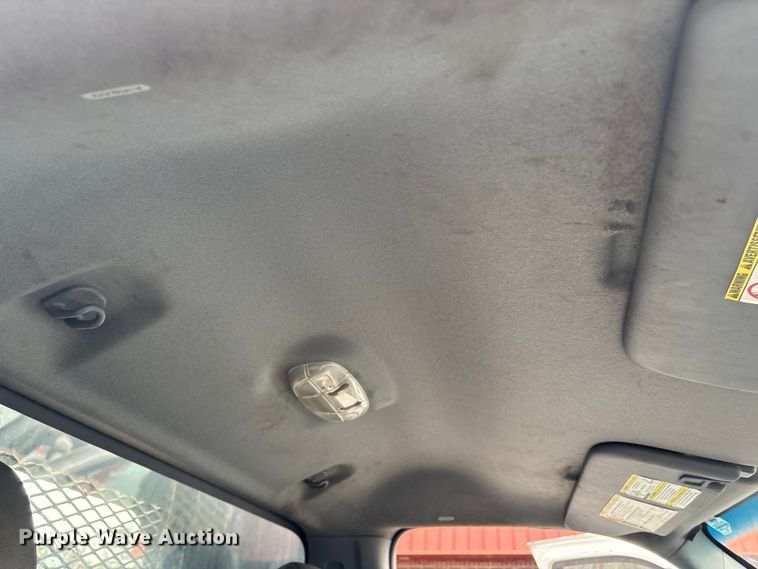 image for item DT2781 2013 Ford F550 flatbed truck