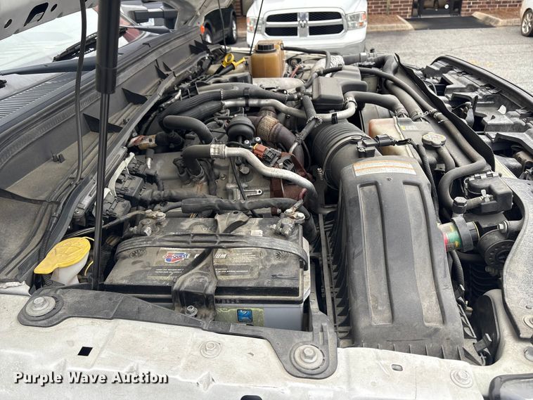 image for item DT2781 2013 Ford F550 flatbed truck