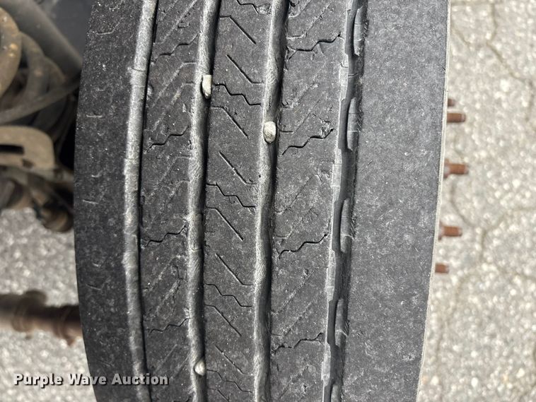 image for item DT2781 2013 Ford F550 flatbed truck