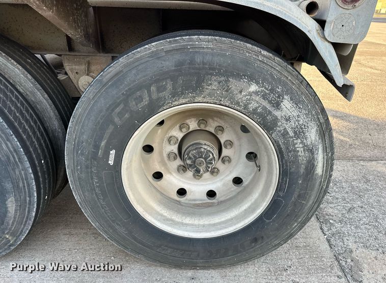 image for item DT6518 1991 Fruehauf HAB-F2-J pneumatic dry bulk trailer