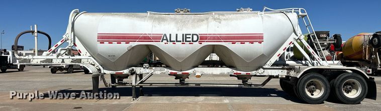 image for item DT6519 2006 Heil pneumatic dry bulk trailer
