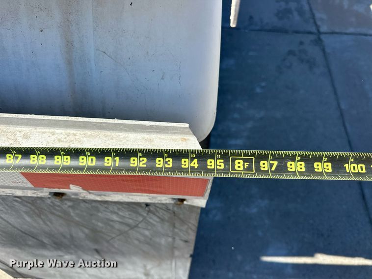 image for item DT6519 2006 Heil pneumatic dry bulk trailer